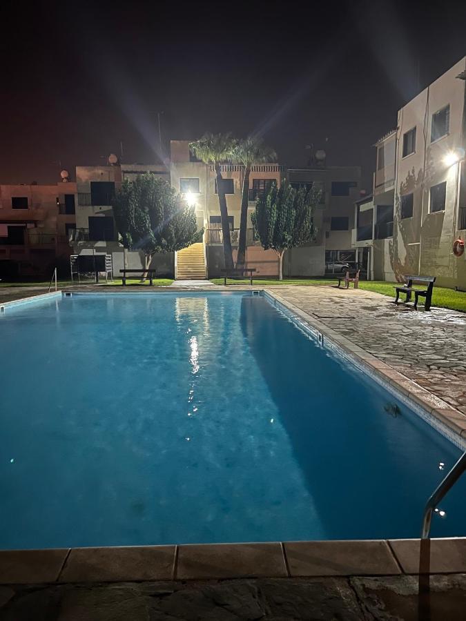 Taniandres Apartments パラリムニ エクステリア 写真