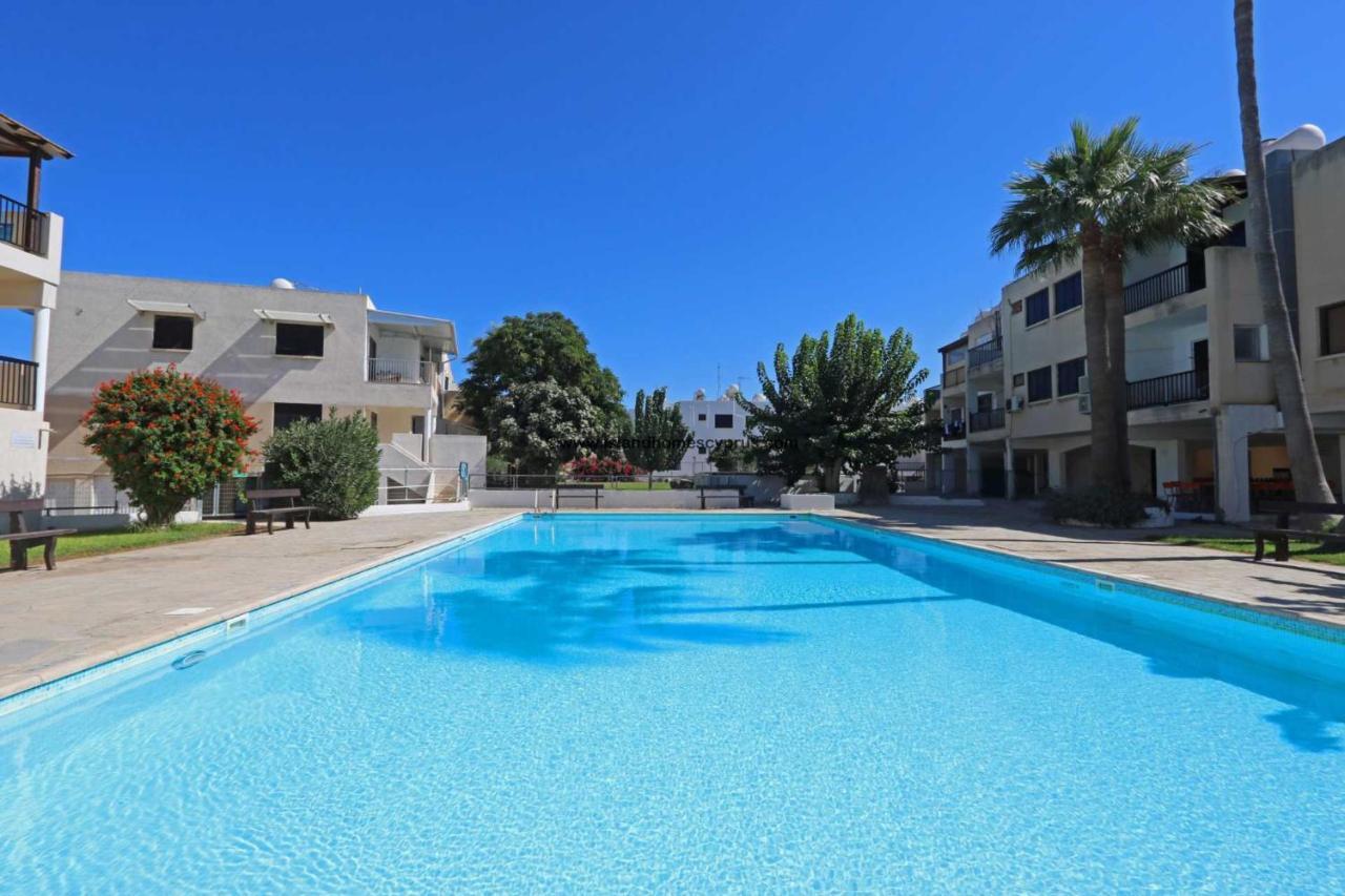 Taniandres Apartments パラリムニ エクステリア 写真