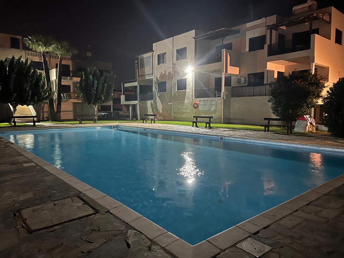 Taniandres Apartments パラリムニ エクステリア 写真