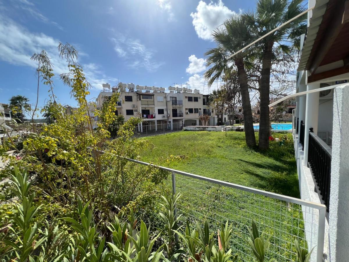 Taniandres Apartments パラリムニ エクステリア 写真