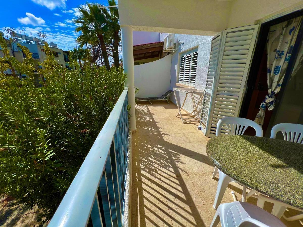 Taniandres Apartments パラリムニ エクステリア 写真