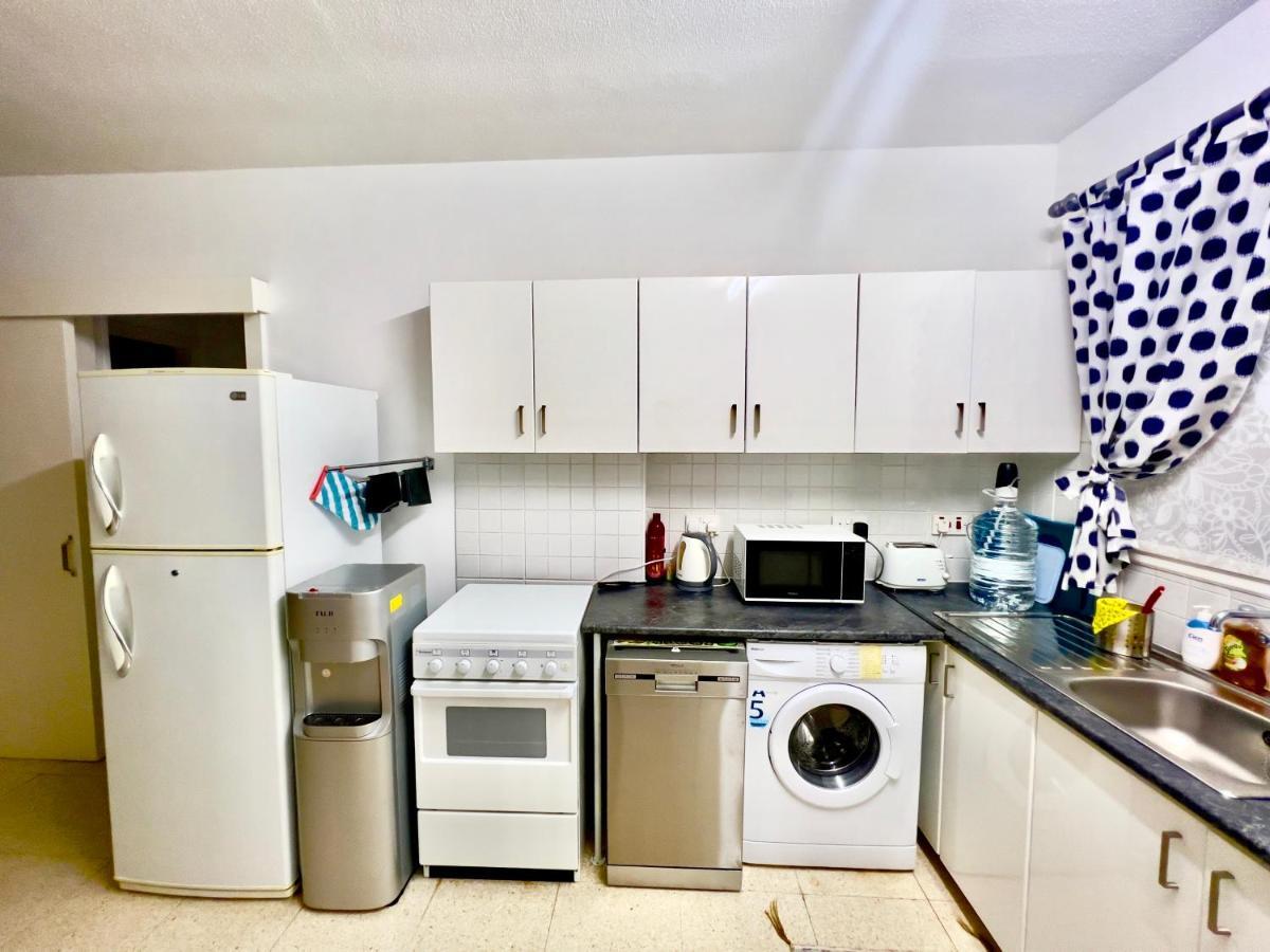 Taniandres Apartments パラリムニ エクステリア 写真
